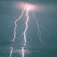 'Raggi di luce nel buio